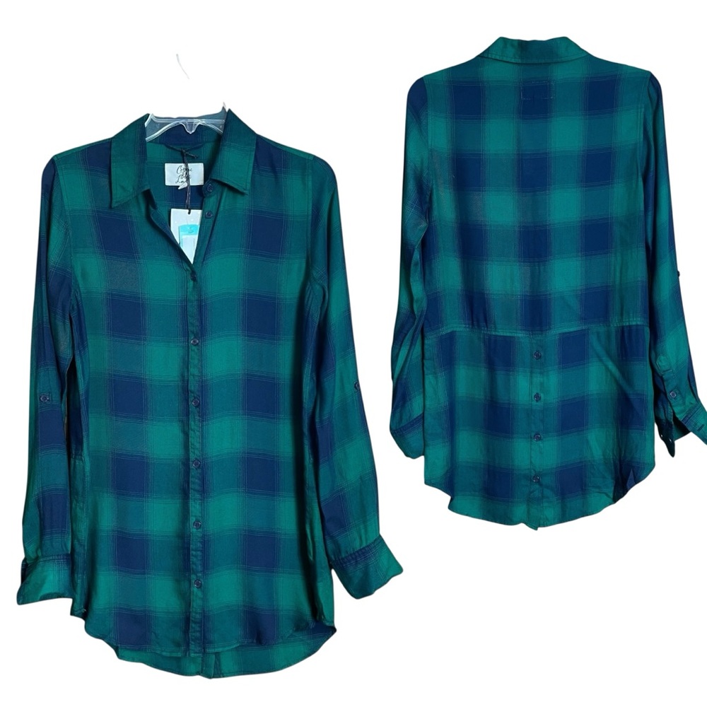 Cosmic Blue Love NWT Plaid Phoebe Button Up
Tunic Top XS